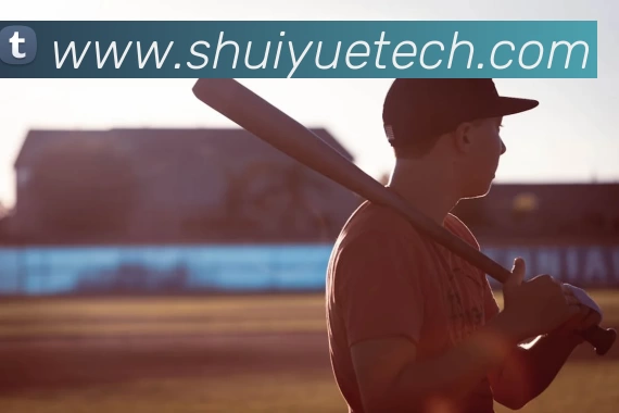 周星驰少林足球重映引发关注 经典喜剧回归影院再掀观影热潮